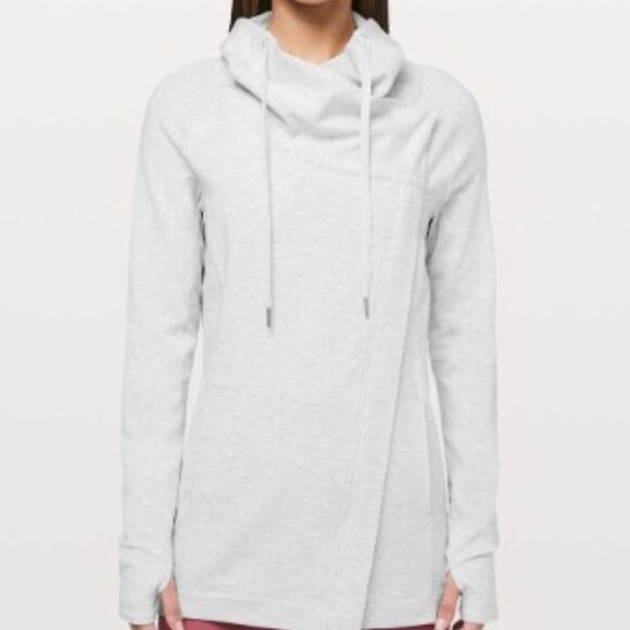 Lululemon Coast Easy Wrap size 8 - Picture 1 of 6